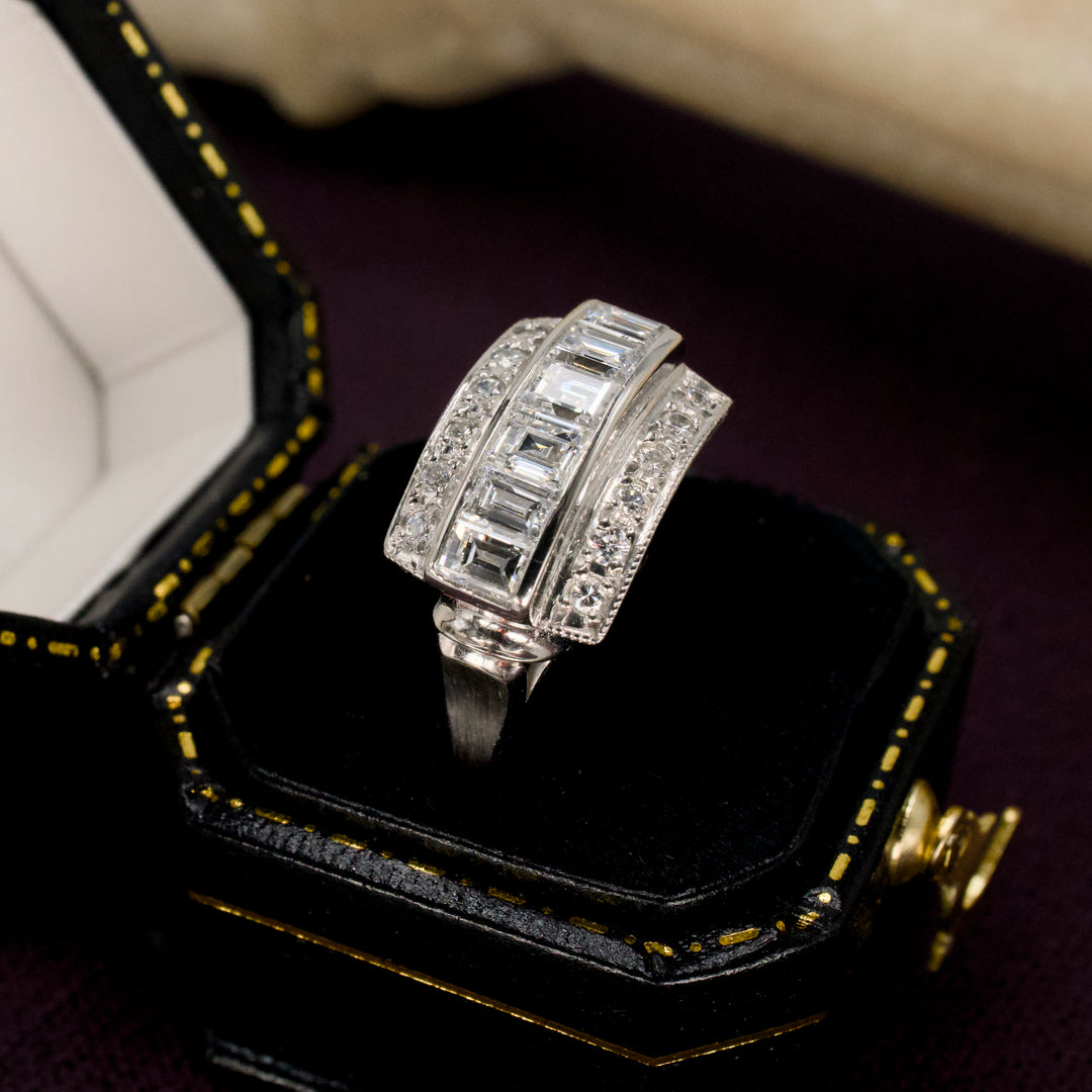 Midcentury 1.05 Carat Baguette and Round Cut Diamond Ring in Platinum