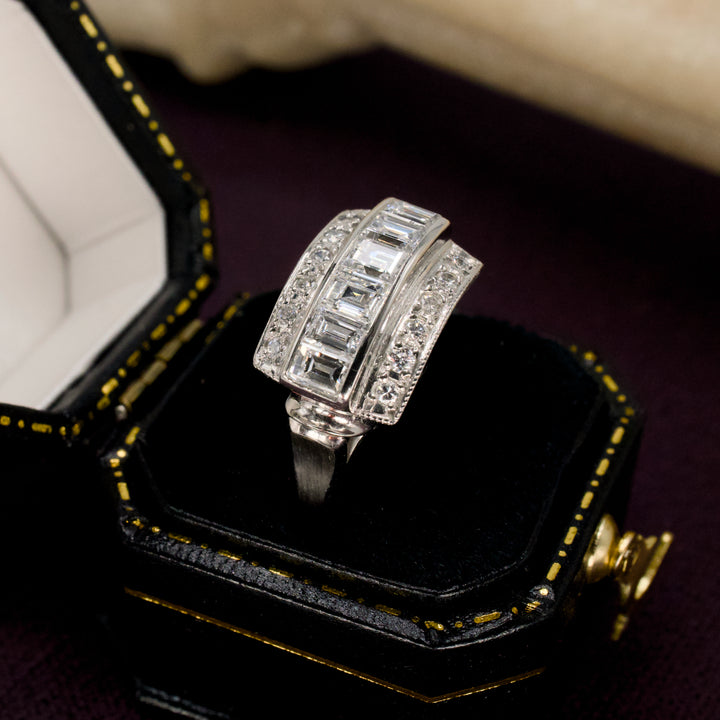 Midcentury 1.05 Carat Baguette and Round Cut Diamond Ring in Platinum