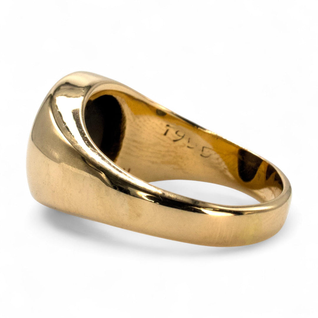 Oval Black Star Sapphire Signet Ring in Gold