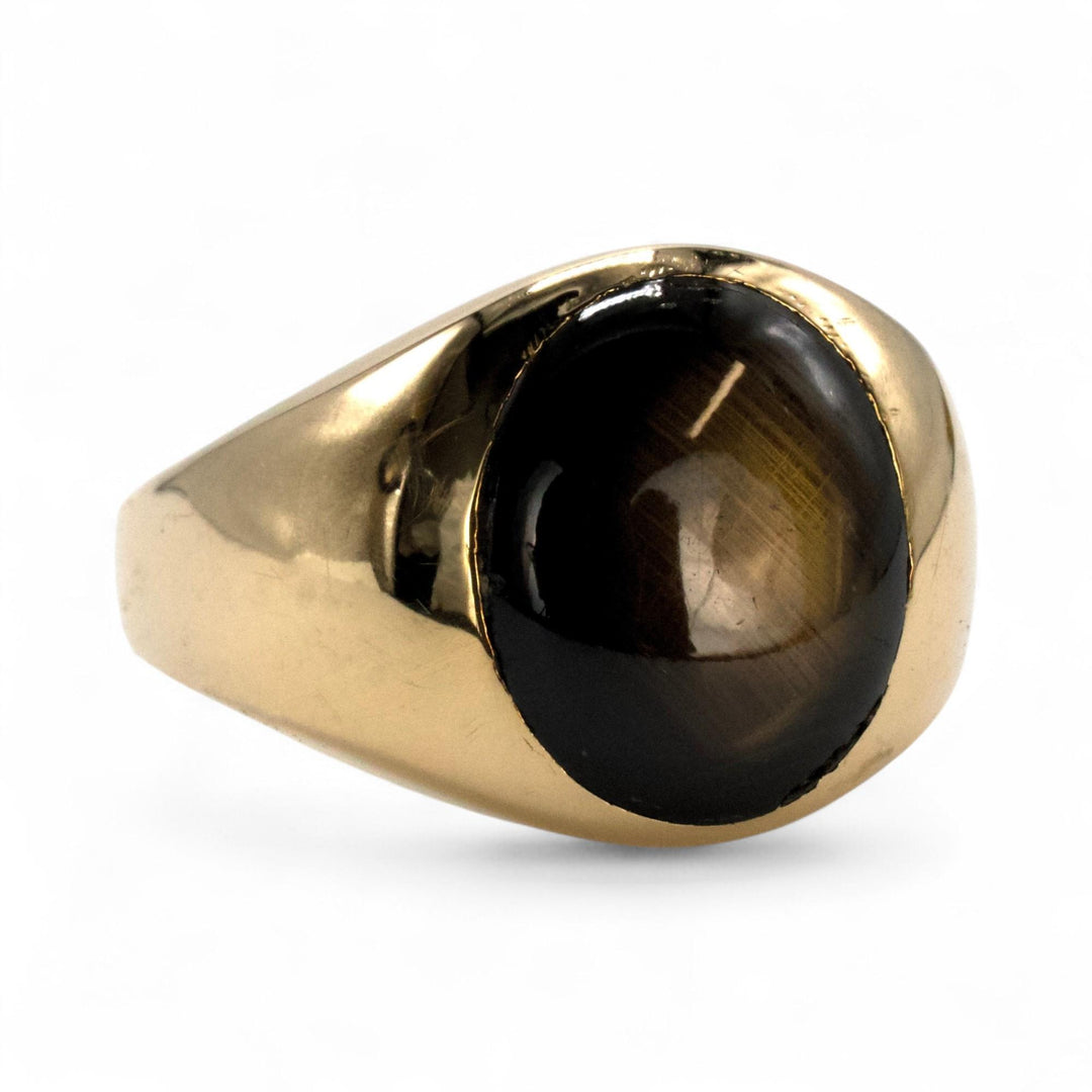 Oval Black Star Sapphire Signet Ring in Gold