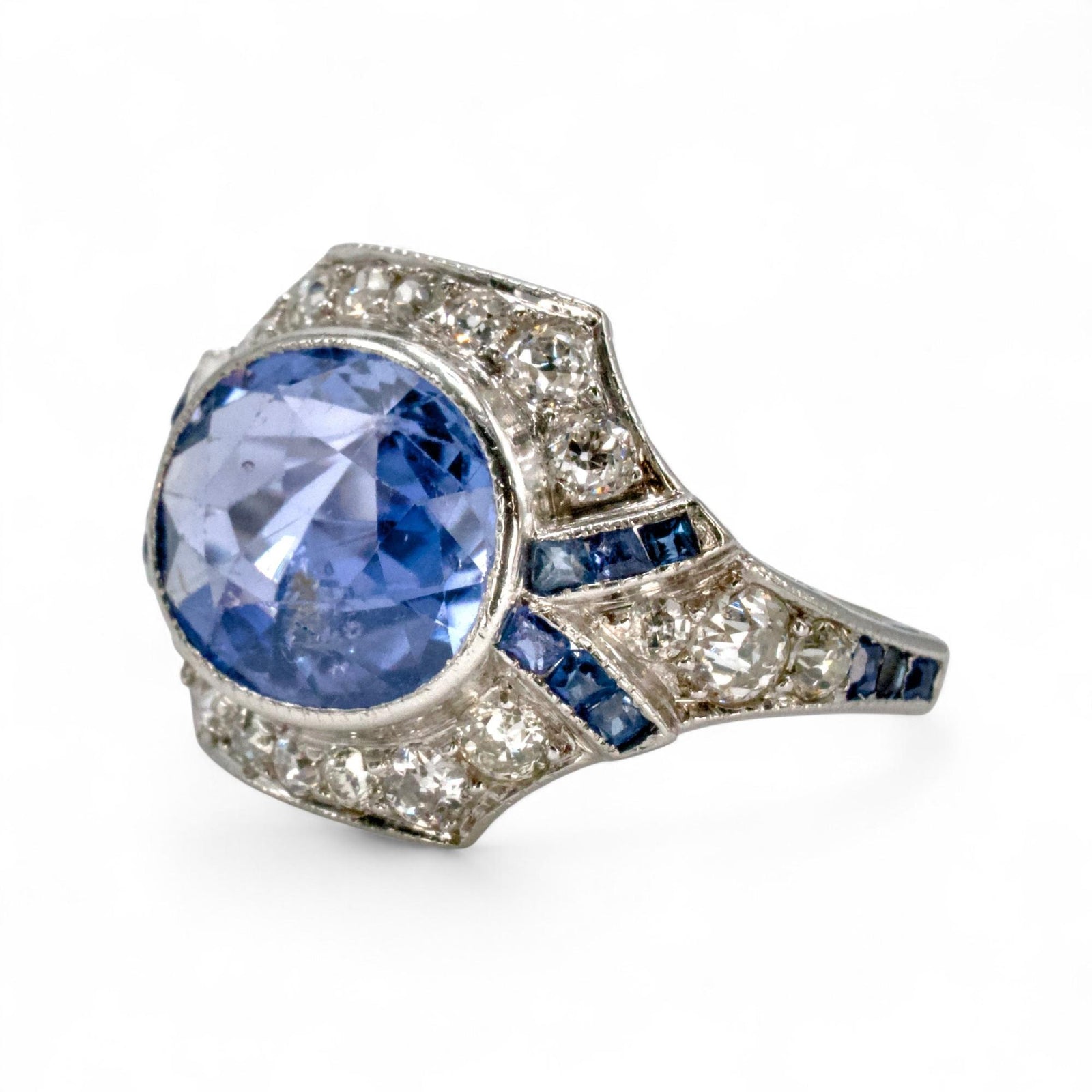 Art Deco Platinum Ring with 4.80 ct Unheated Ceylon Blue Sapphire