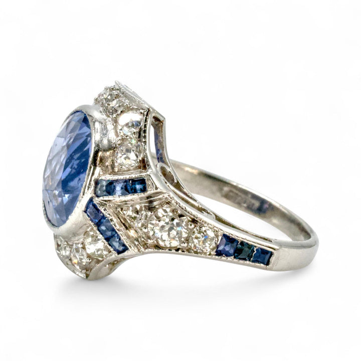 Art Deco Platinum Ring with 4.80 ct Unheated Ceylon Blue Sapphire