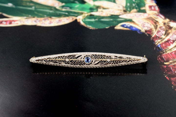 Late Edwardian Sapphire Bar Pin in 14K Two-Tone Gold