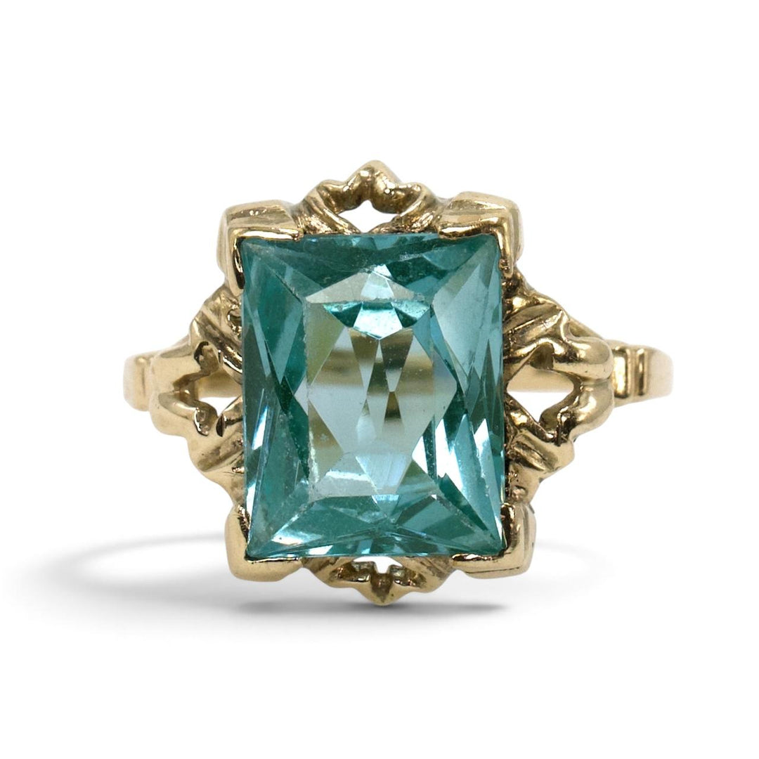 Retro Lab Blue Spinel Cocktail Ring