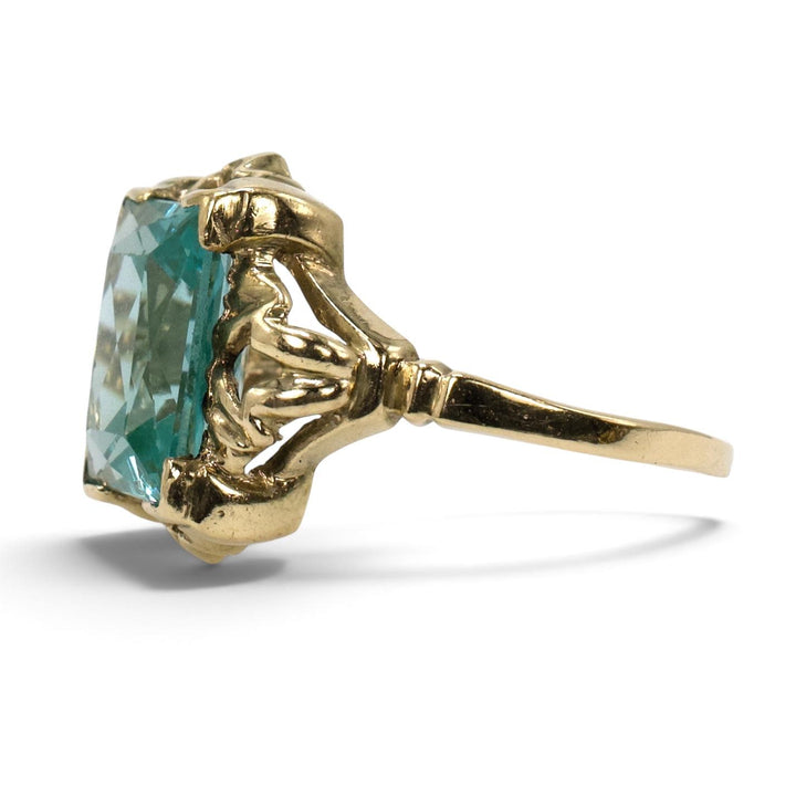 Retro Lab Blue Spinel Cocktail Ring