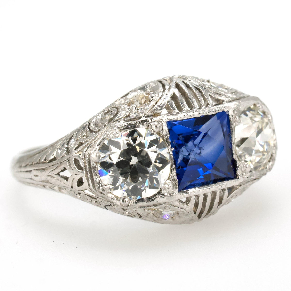 Edwardian Three Stone Platinum Filigree Ring with European Cut Diamonds and
