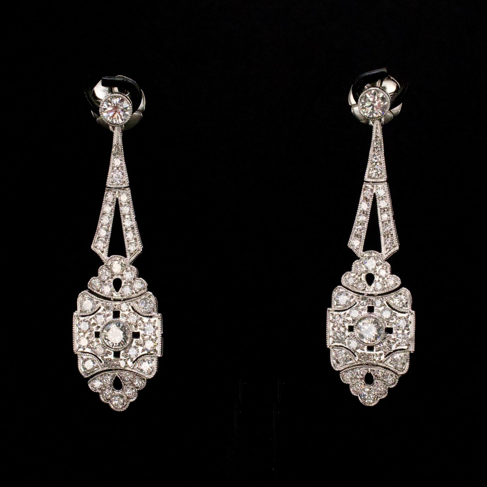 Pristine Art Deco Style Drop Earrings with 4.00 Carats of Diamonds in Platinum
