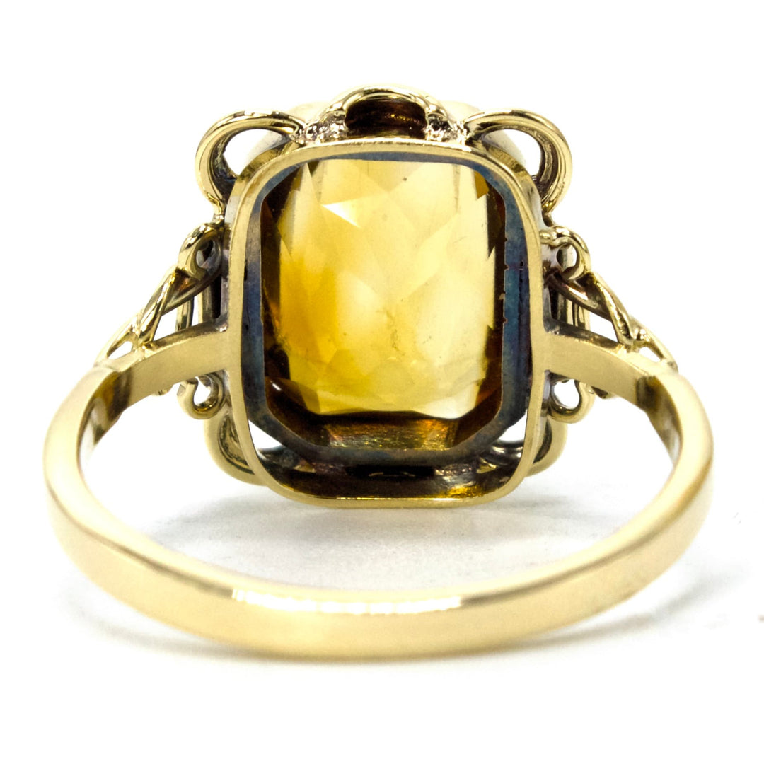 Retro 14K Yellow Gold Knotted Ring with Emerald Cut Citrine