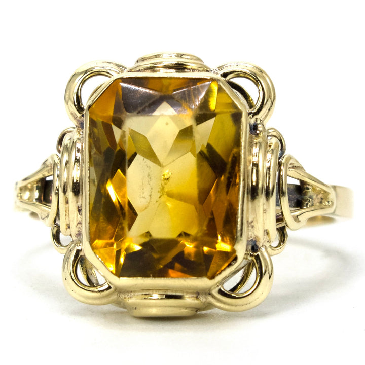 Retro 14K Yellow Gold Knotted Ring with Emerald Cut Citrine