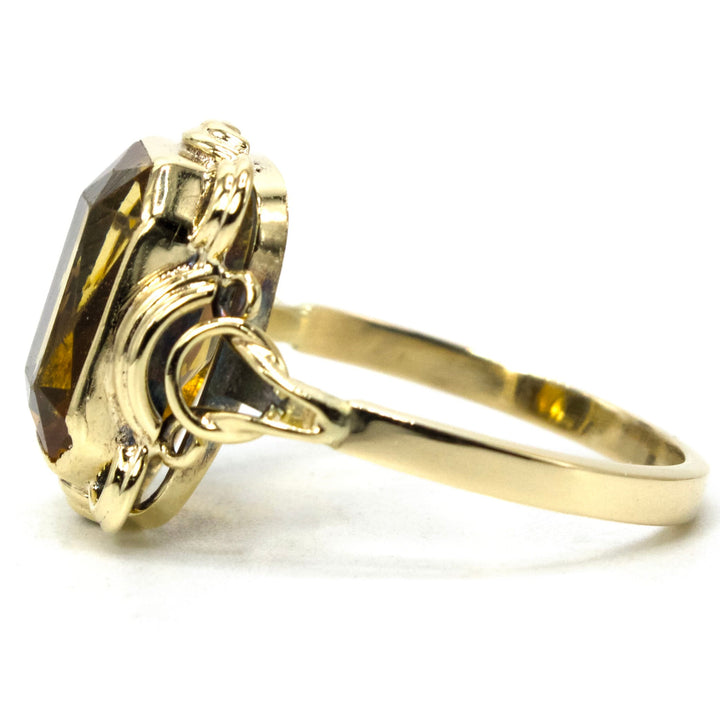 Retro 14K Yellow Gold Knotted Ring with Emerald Cut Citrine