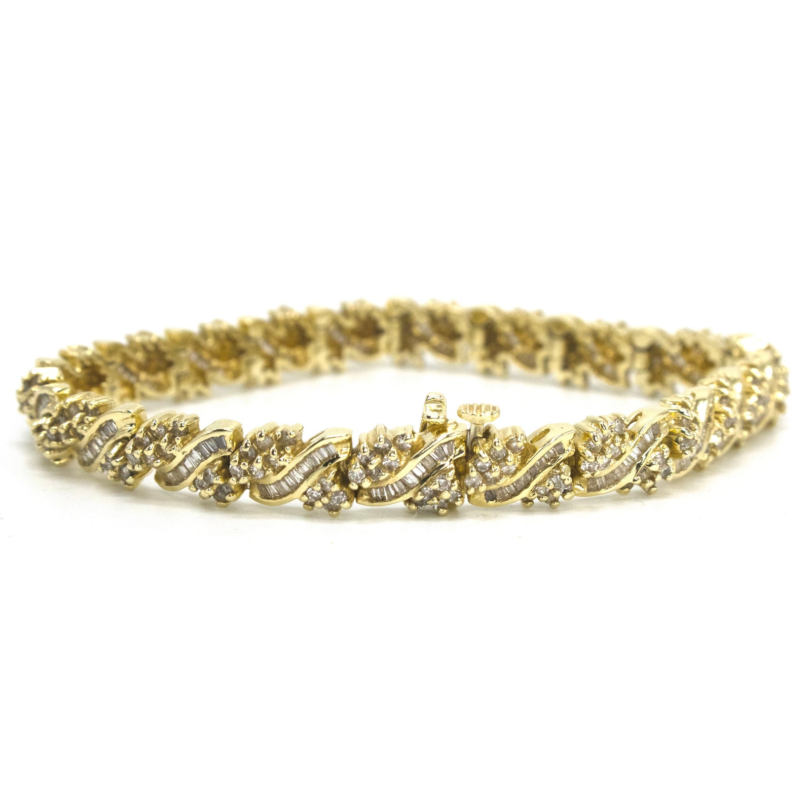 Vintage Yellow Gold Link Bracelet with 3.55 Carats of Baguette and Round Diamonds