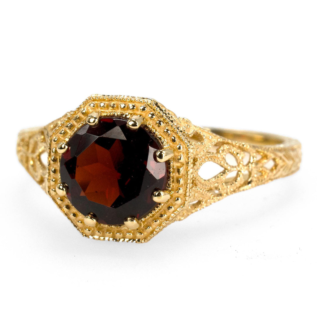 Edwardian Style 1.20 Carat Garnet in Filigree Yellow Gold Setting