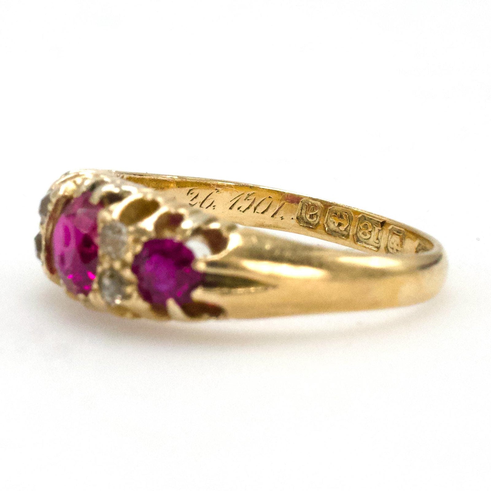 Victorian 18K Yellow Gold Three Ruby Ring with Mine Cut Diamonds (ca. 1900)