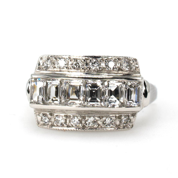 Midcentury 1.05 Carat Baguette and Round Cut Diamond Ring in Platinum