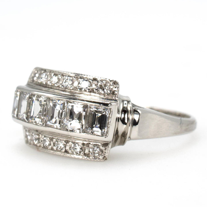 Midcentury 1.05 Carat Baguette and Round Cut Diamond Ring in Platinum