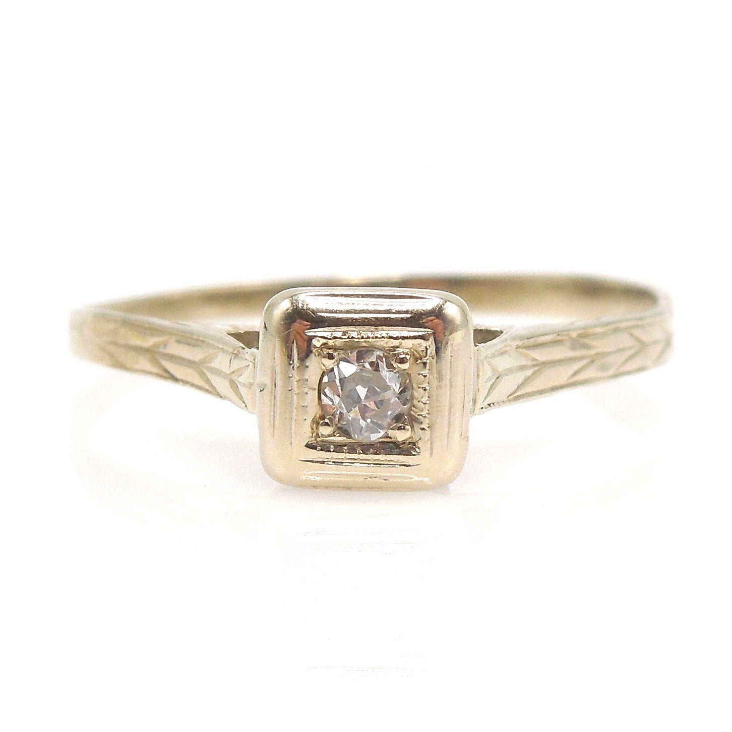 18K Yellow Gold Deco Diamond Ring
