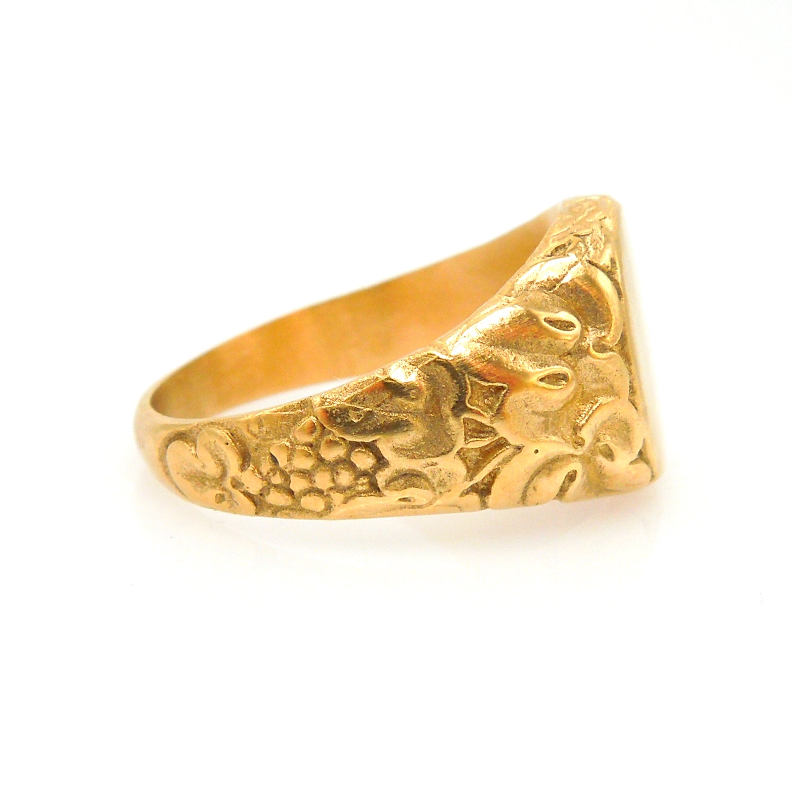 Arts and Crafts Style Yellow Gold Signet Ring