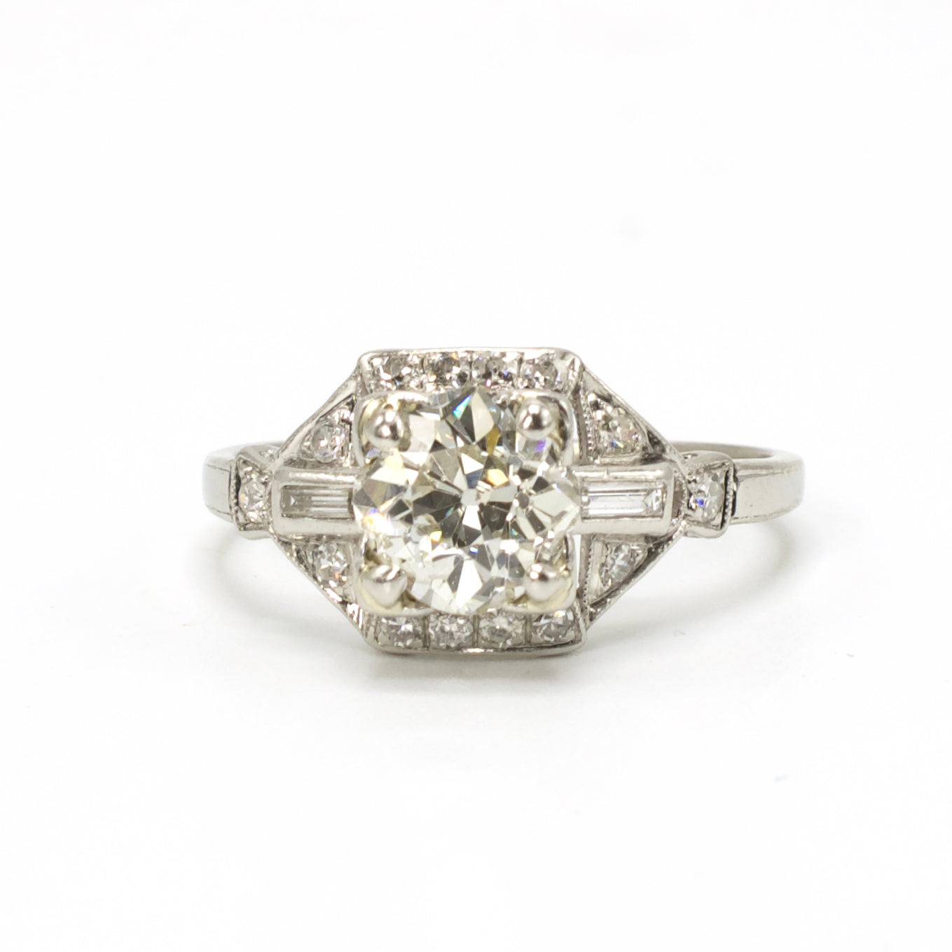 Art Deco 1.75 ct Old Mine Cut Diamond and Platinum Ring