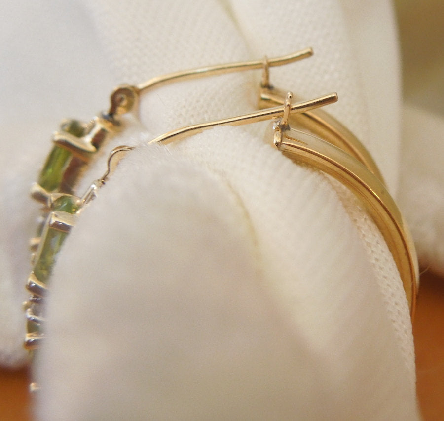 18K Yellow Gold Diamond and Peridot Hoop Earrings