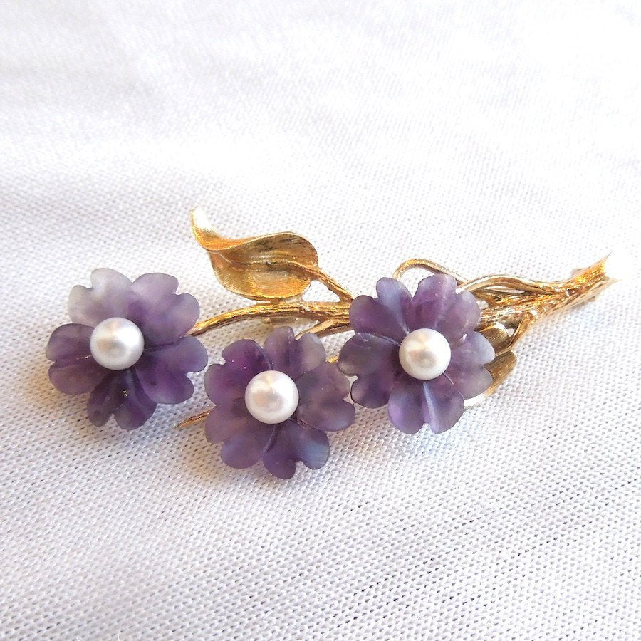18K Yellow Gold, Amethyst, and Pearl Forget-Me-Not Flower Brooch