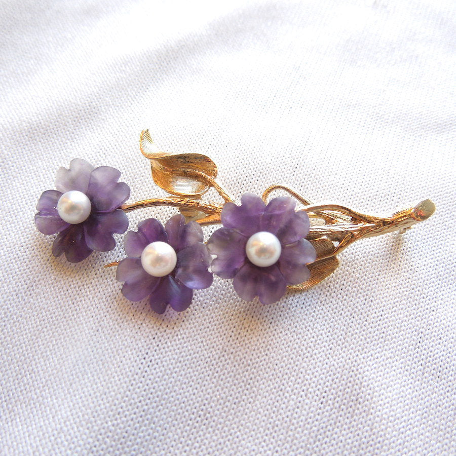 18K Yellow Gold, Amethyst, and Pearl Forget-Me-Not Flower Brooch
