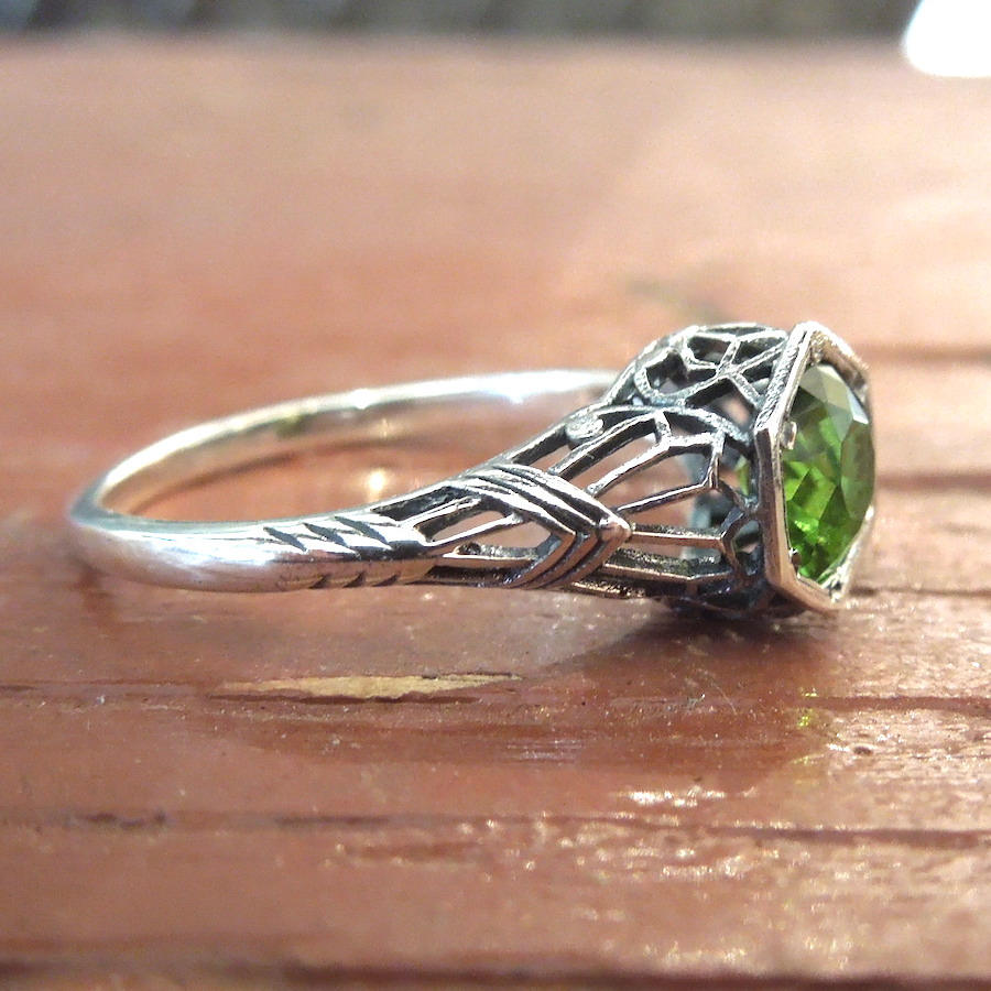 Vibrant Green Peridot in Art Deco Style Sterling Silver Mounting