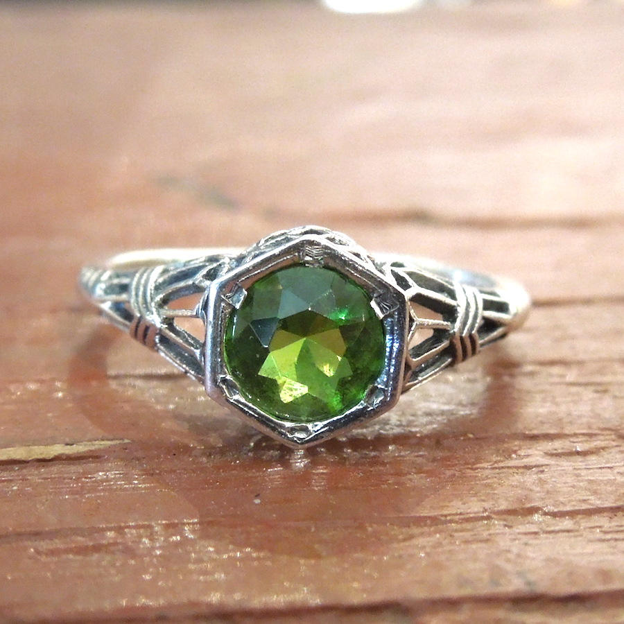Vibrant Green Peridot in Art Deco Style Sterling Silver Mounting