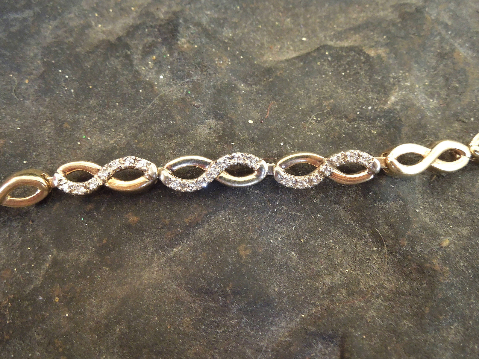 14K Yellow Gold and Diamond Swirl Link Bracelet