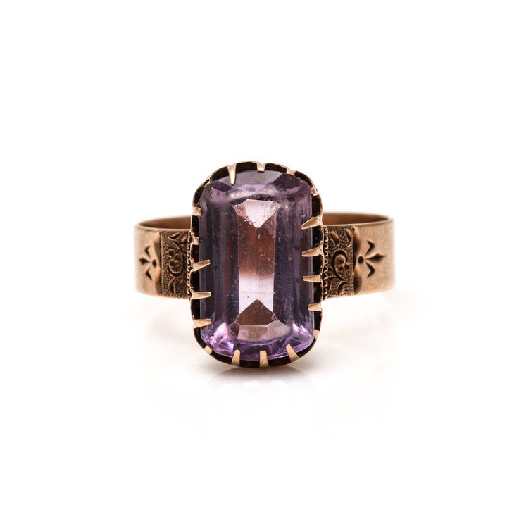 Victorian 10K Yellow Gold and Amethyst Ring