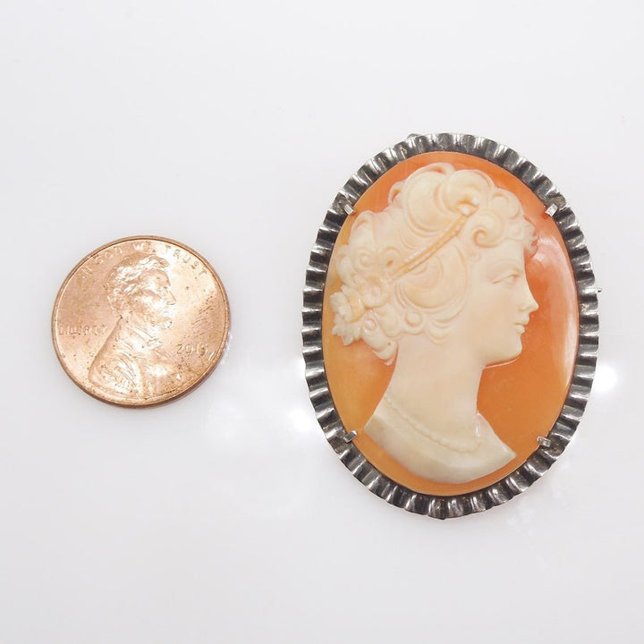 Antique Shell Cameo Pin Brooch in Scalloped Sterling Silver Frame