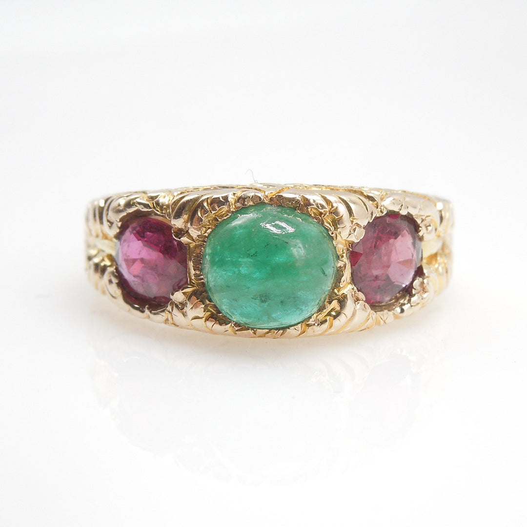 Cabochon Emerald Ring in Yellow Gold with Rubies