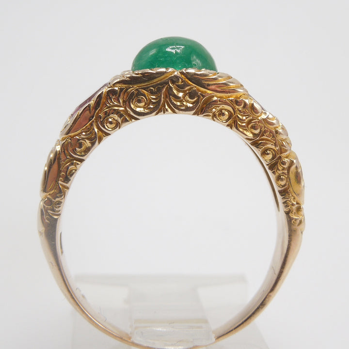 Cabochon Emerald Ring in Yellow Gold with Rubies
