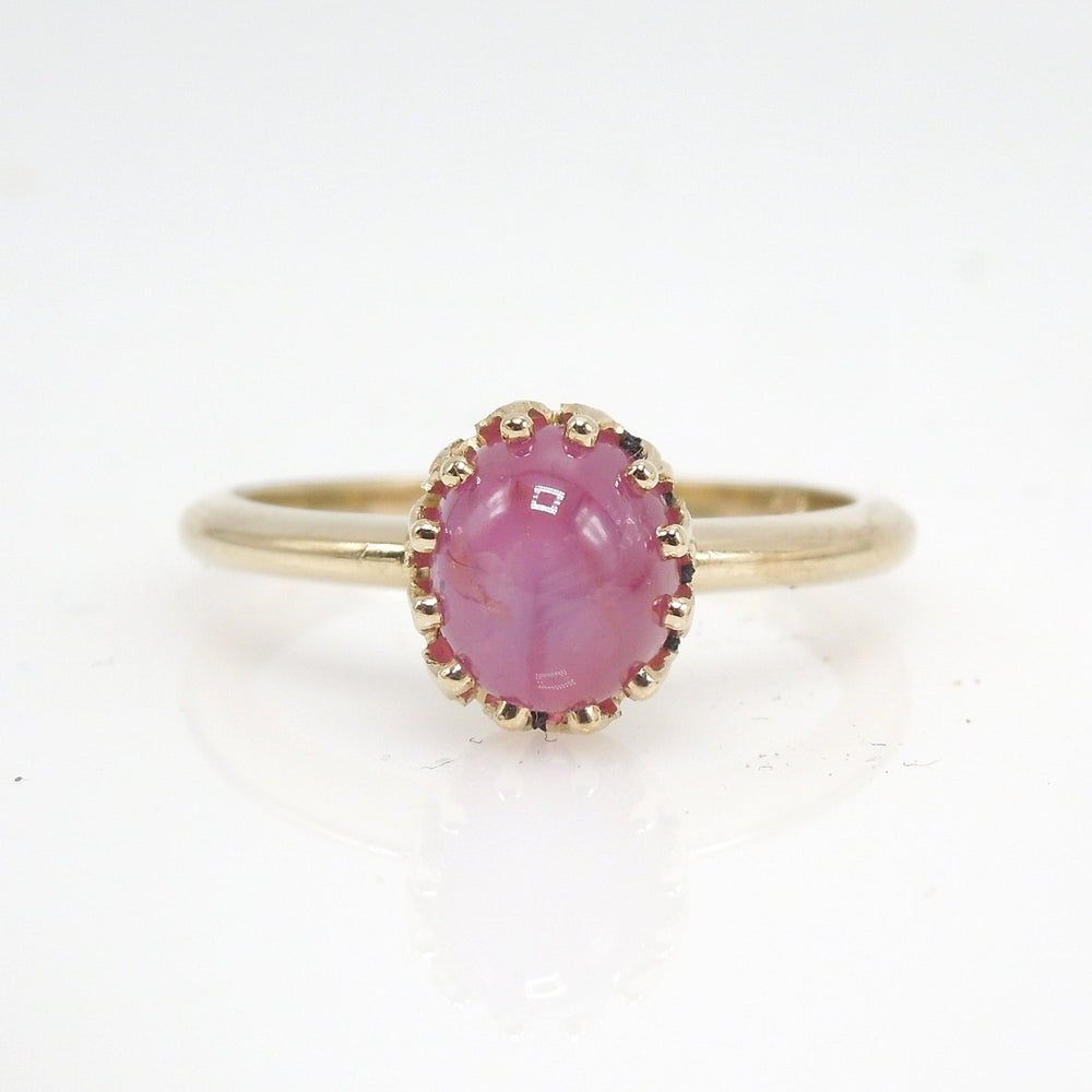 2.46ct Cabochon Pink-Red Star Sapphire in 14K Yellow Gold