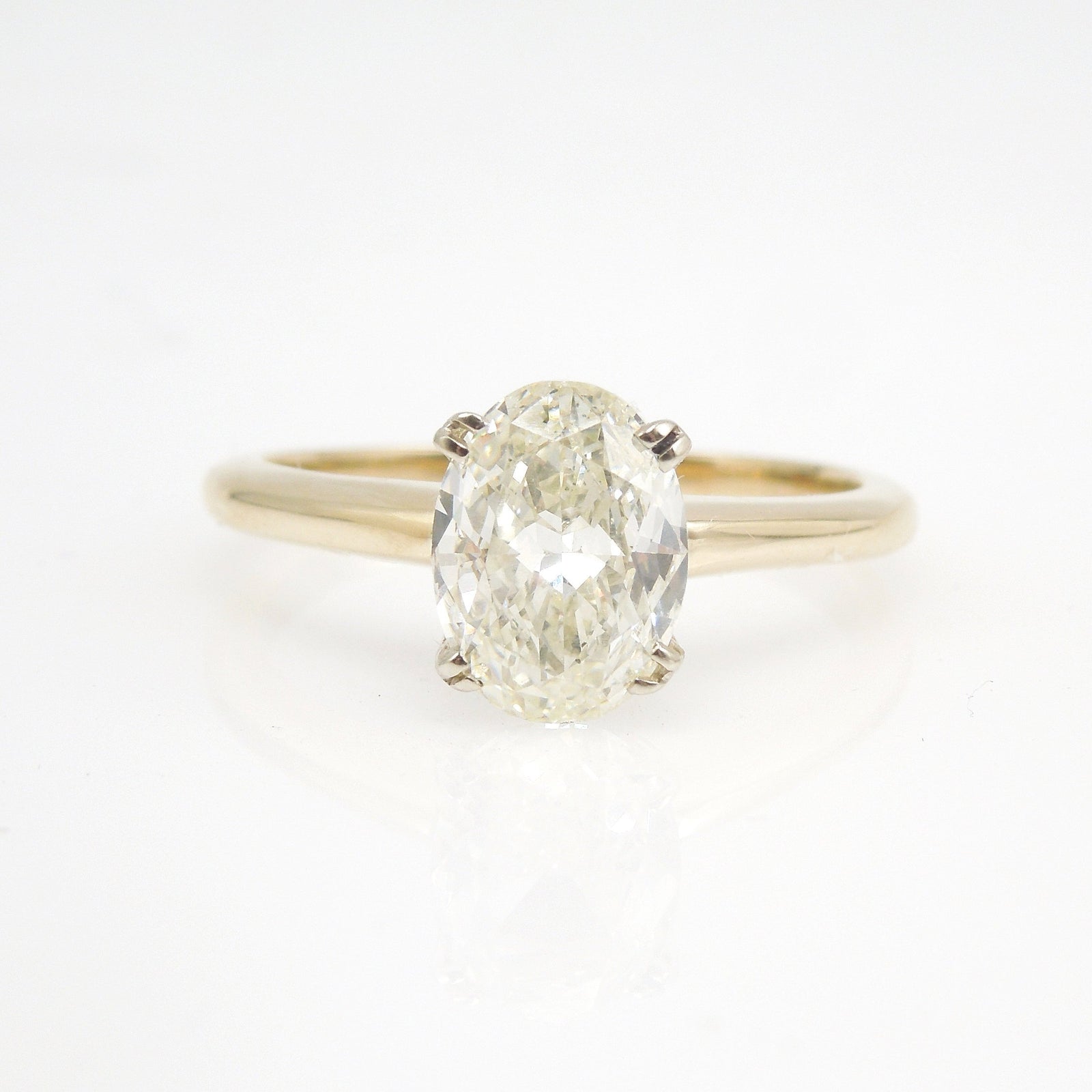 1.49ct Oval Diamond Solitaire in 14K Yellow Gold