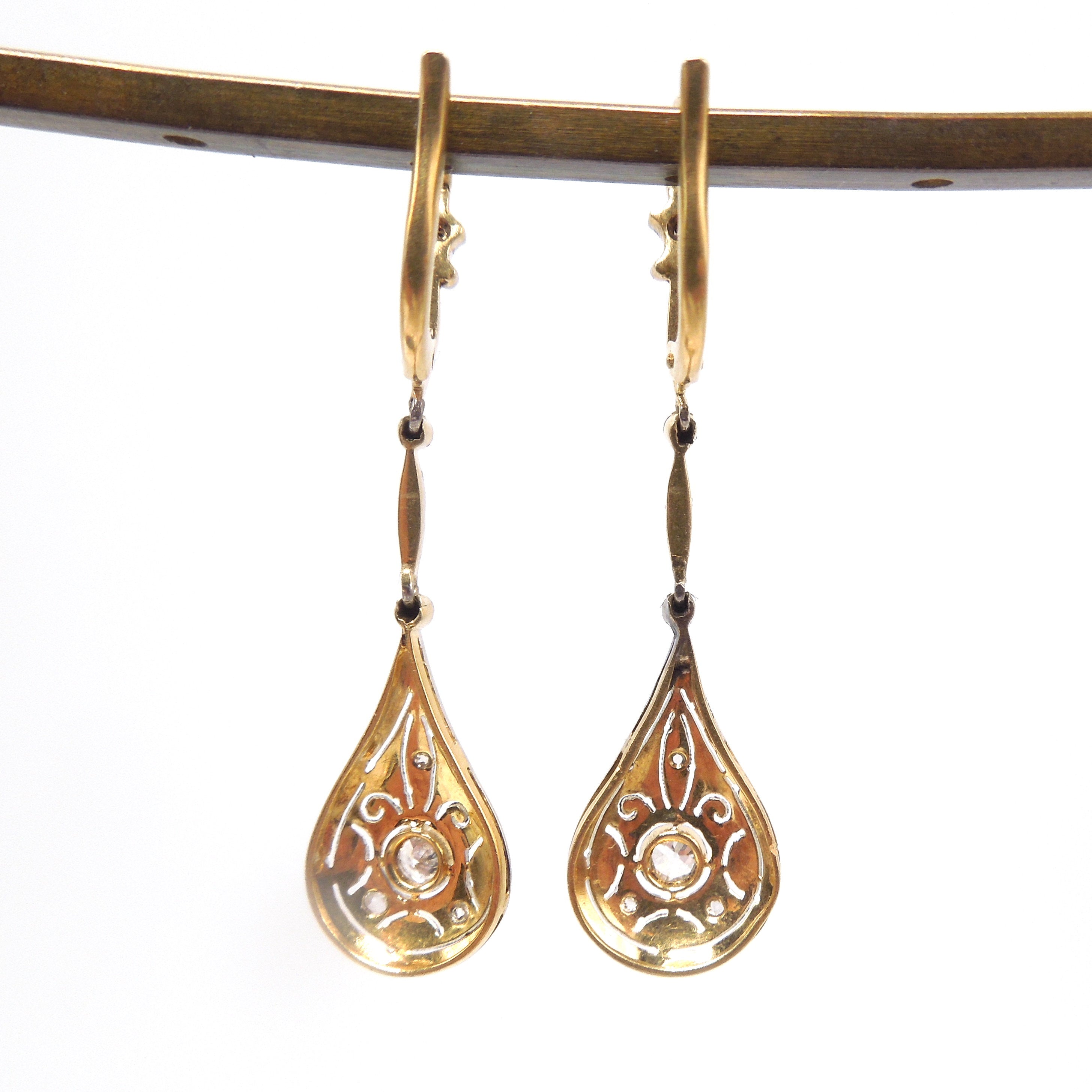 Edwardian Platinum and 18K Yellow Gold Drop Earrings with European and Rose Cut Diamonds