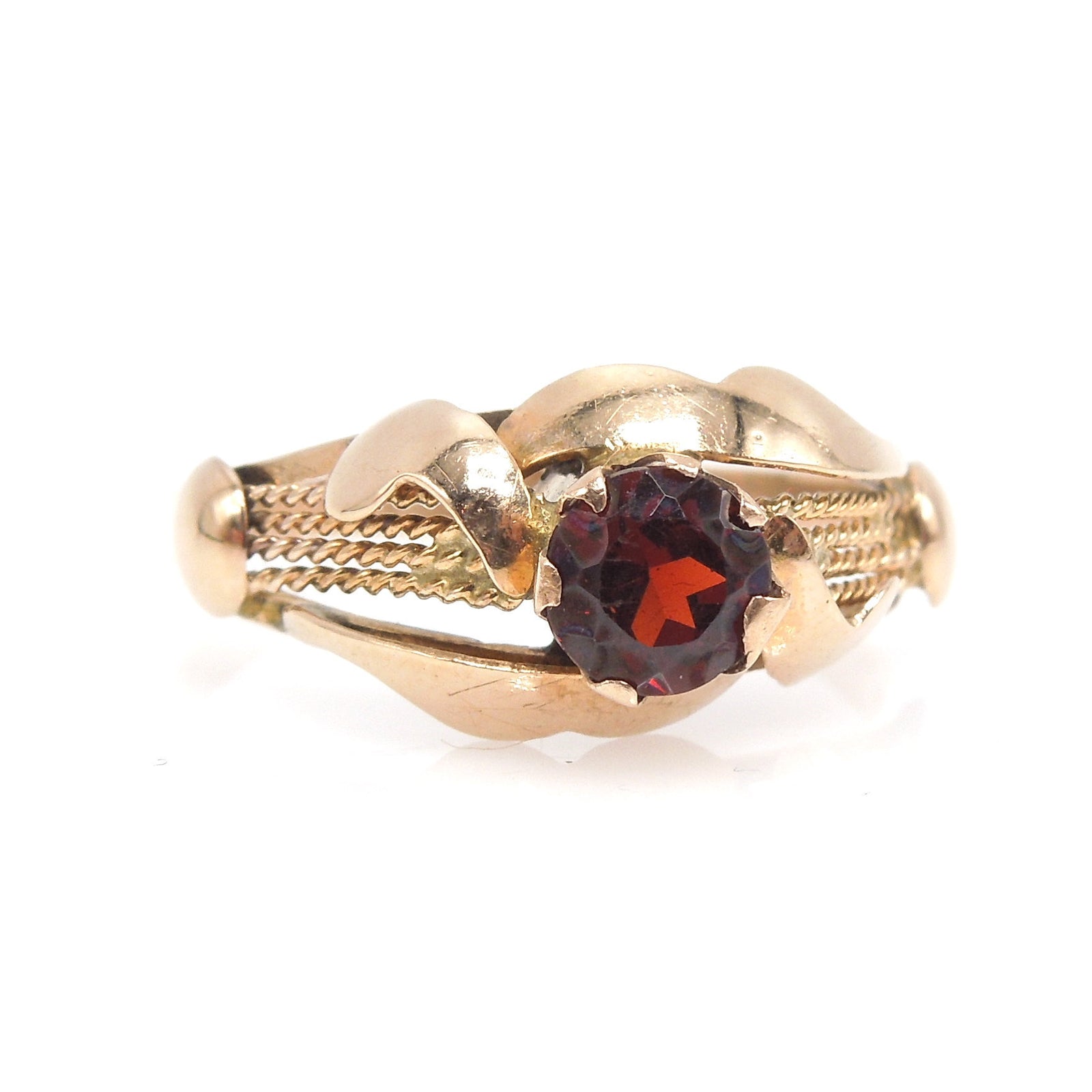 Natural Red Garnet in 14K Yellow Gold Rope Style Ring
