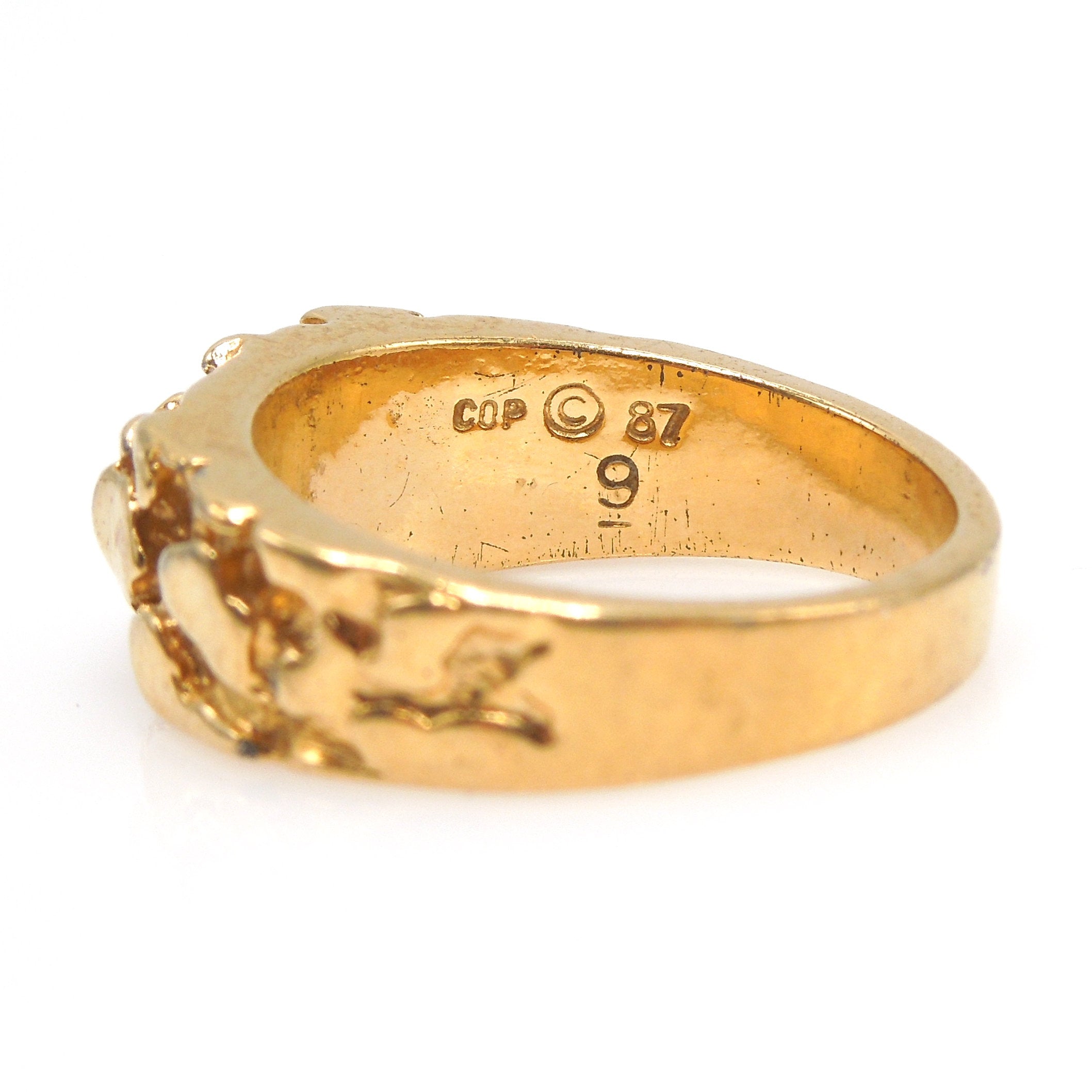 8.5mm Wide Gents Nugget Style Yellow Gold Ring - Size 9