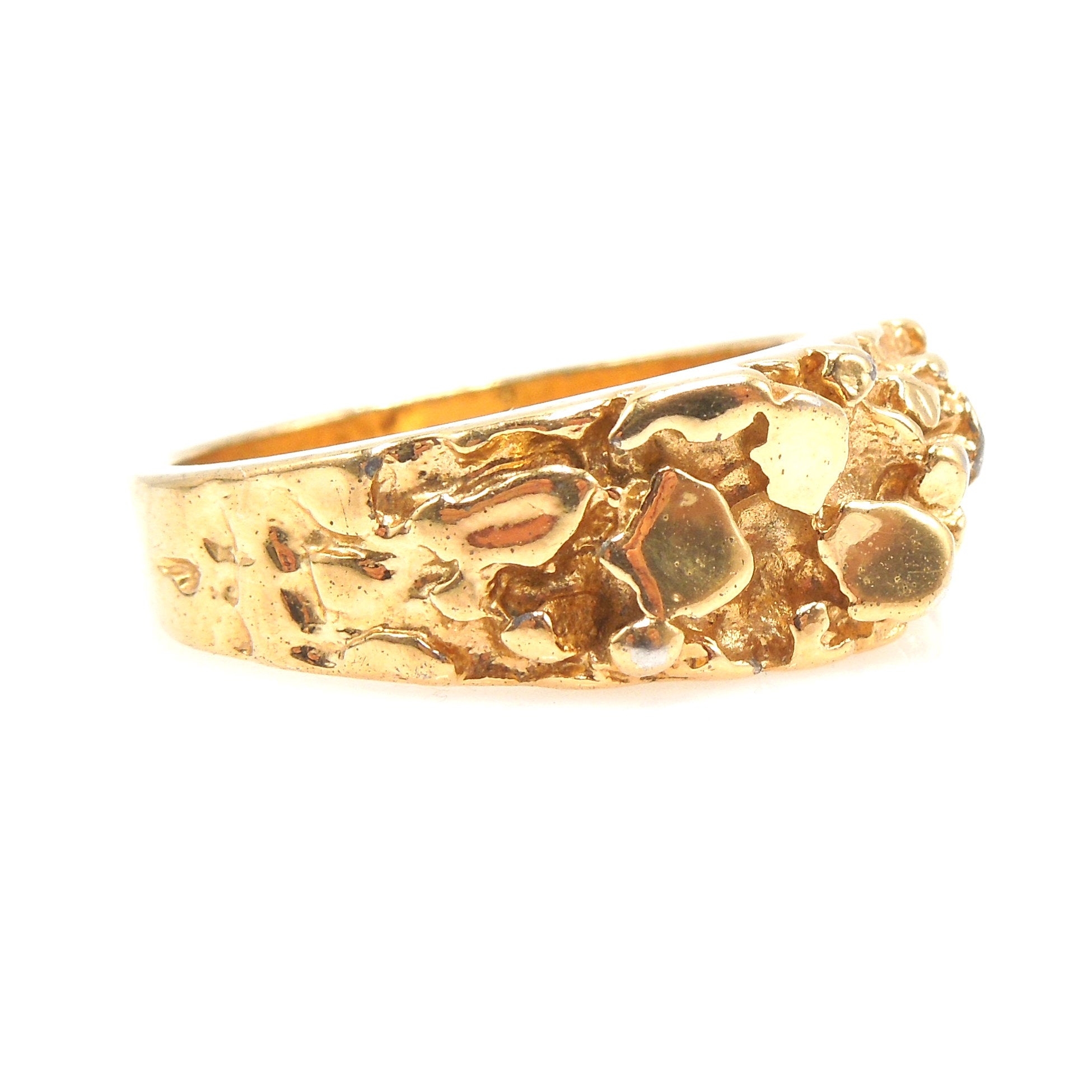 8.5mm Wide Gents Nugget Style Yellow Gold Ring - Size 9