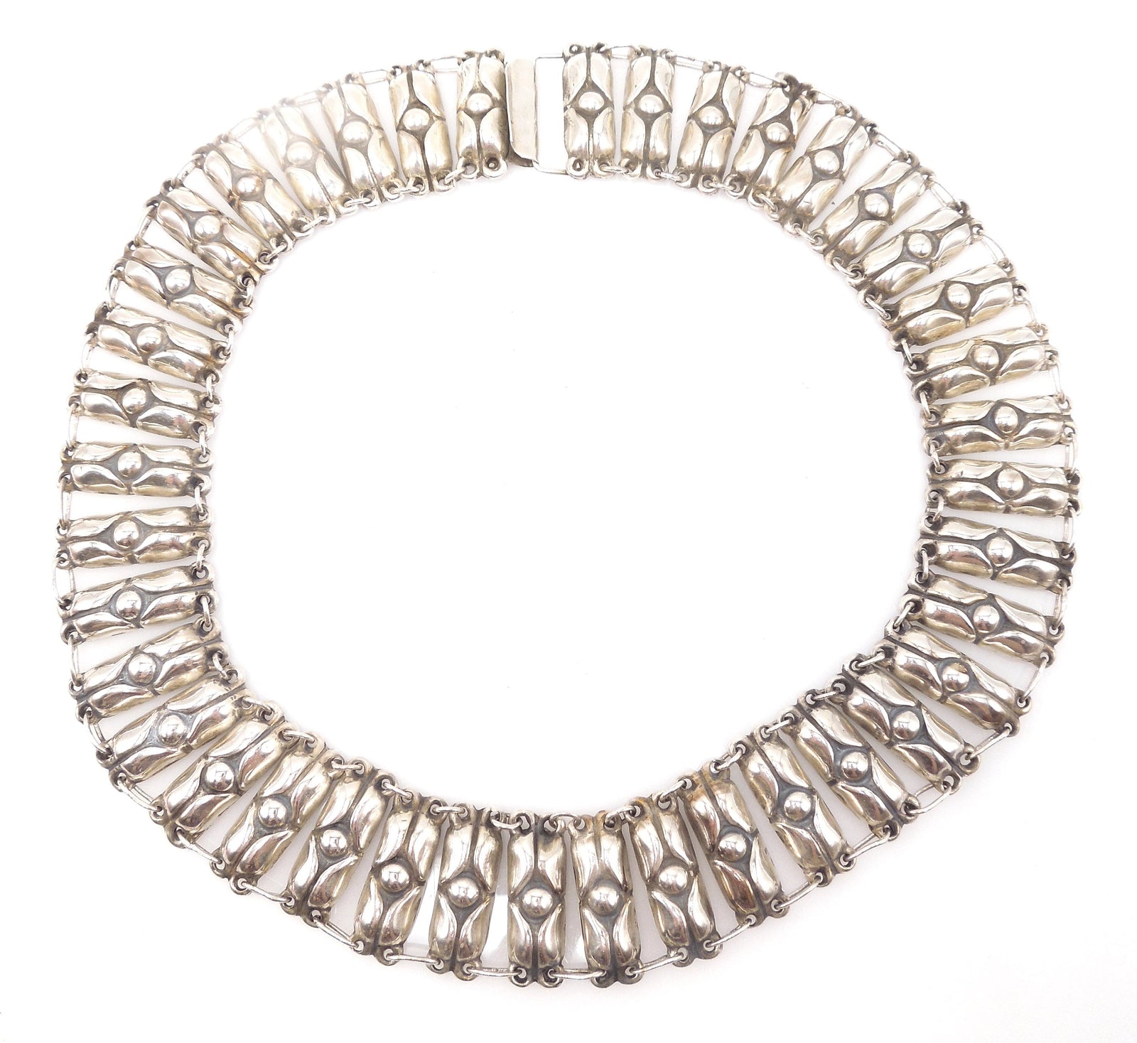 Sterling Silver 1940s Jewel Neckline Mexican Silver Necklace