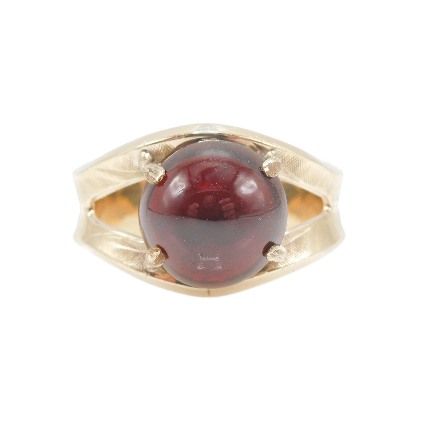 Large Gents Carbuncle Cabochon Garnet Split Shank Ring in 14K Yellow Gold