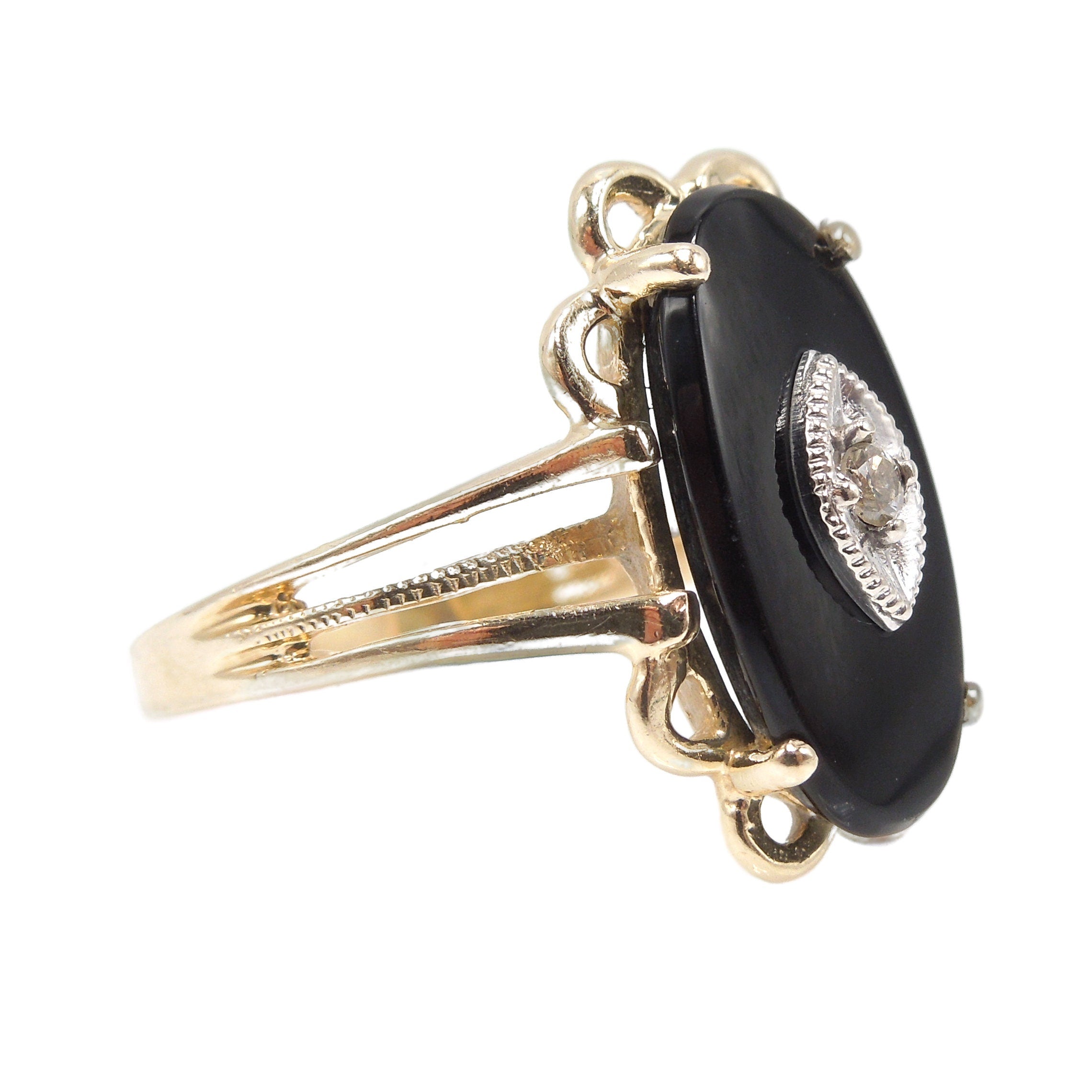 14K Yellow Gold 1930s Elongated Oval Onyx Ring with Diamond in Marquise Shaped White Gold Frame