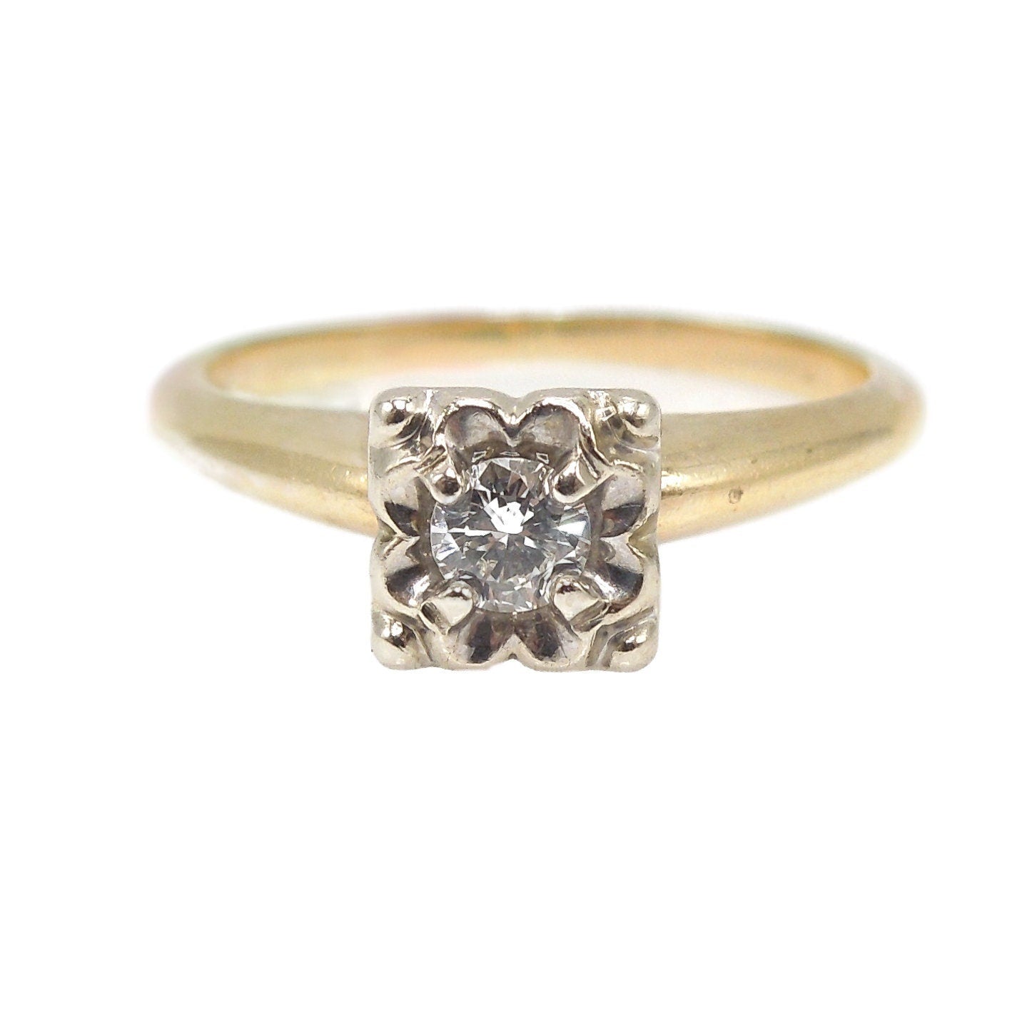 0.15ct 1940s Diamond Ring in Bicolor Gold Illusion Mount