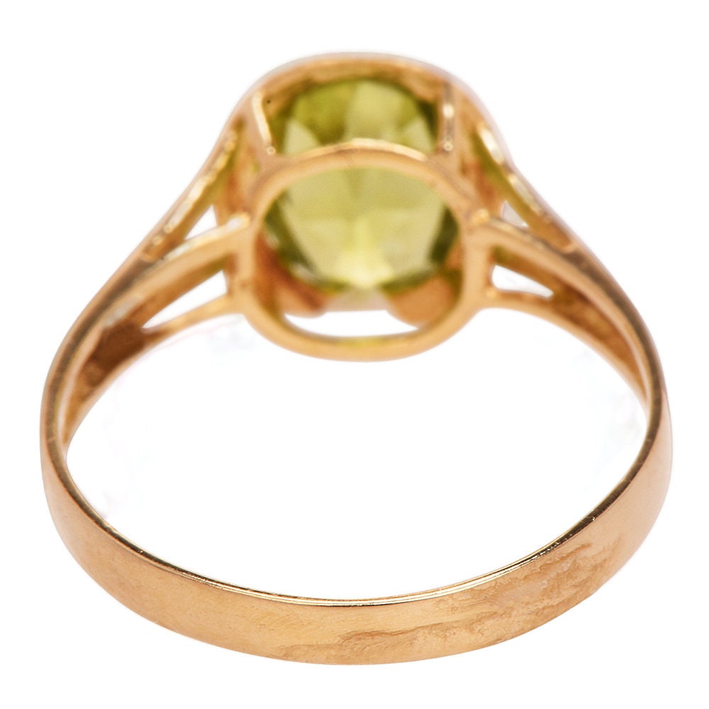 14K Yellow Gold Oval Lime Green Peridot Solitaire Ring