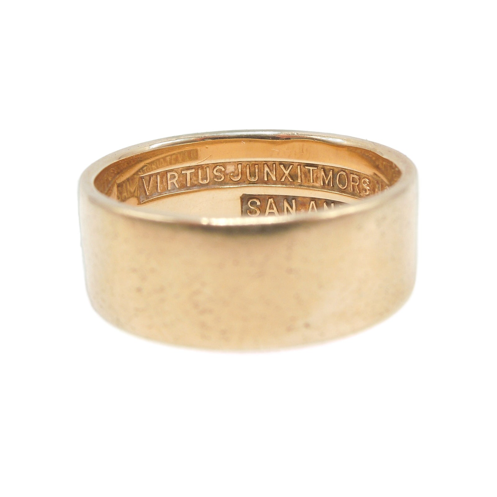 14K Yellow Gold 8mm Flat Pipe Cut Engraved Wedding Band - "Virtus Junxit Mors Non Separabit"