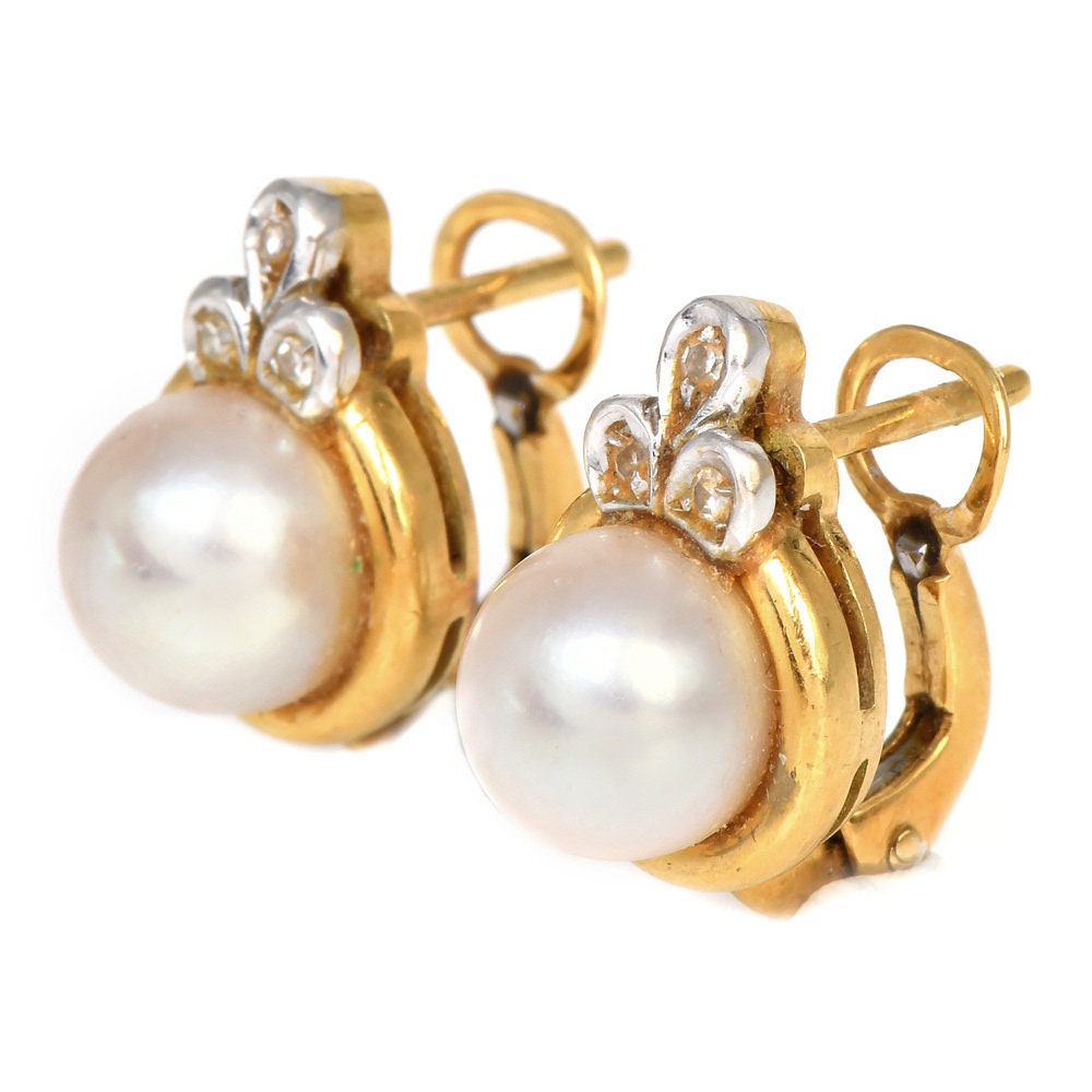 Diamond and Pearl 18K Yellow Gold Stud Earrings With Omega Backs