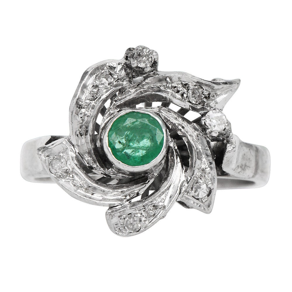 Vintage Emerald and Diamond Floral Spiral Ring in Palladium