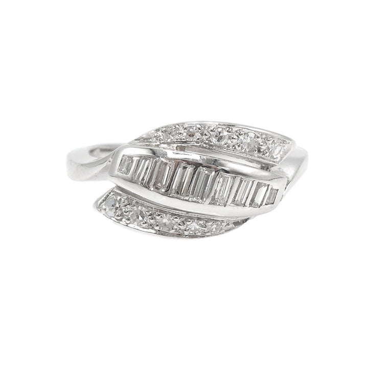 Vintage Midcentury/Retro Bypass Ring with Baguette and Brilliant Cut Diamonds in White Gold