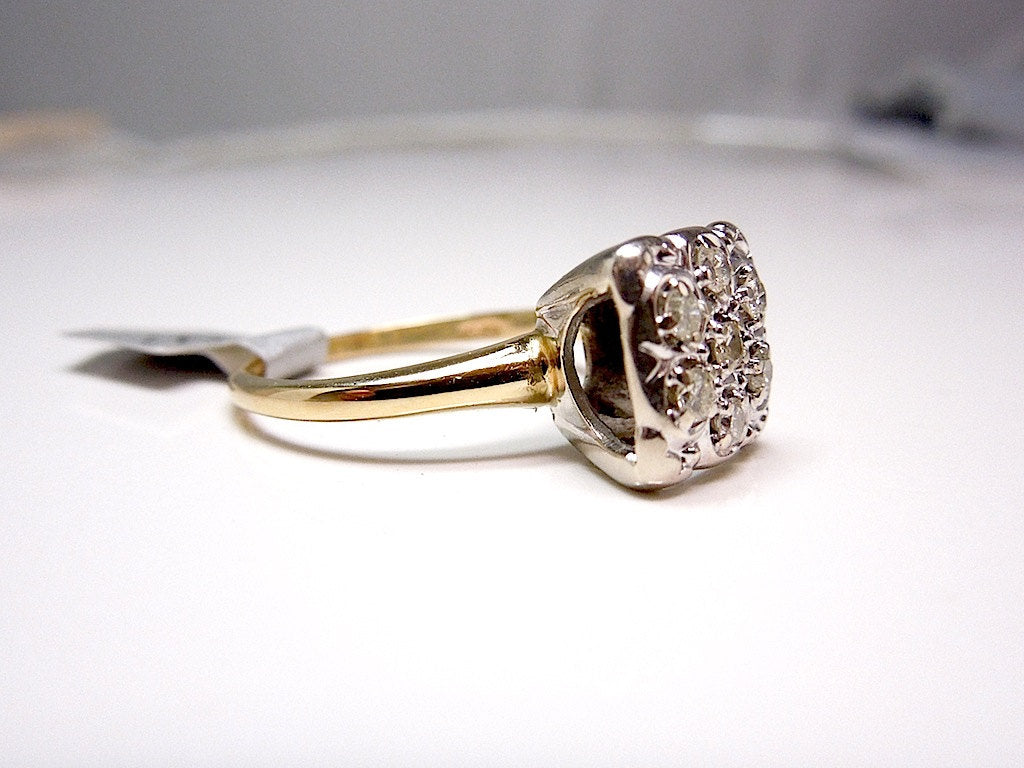 Vintage 1930s Yellow and White Gold Diamond Cluster
