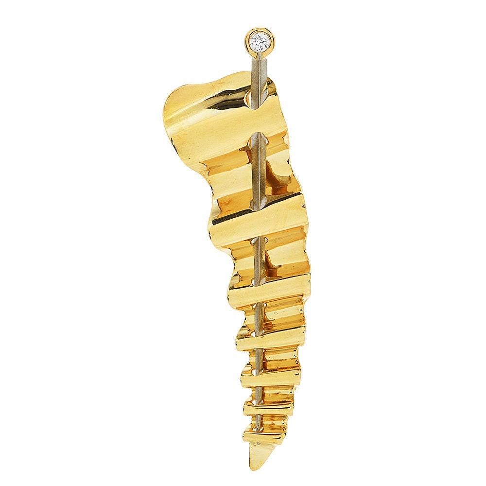 Large 18K Yellow Gold Needle and Ribbon Sewing Themed Brooch Pin