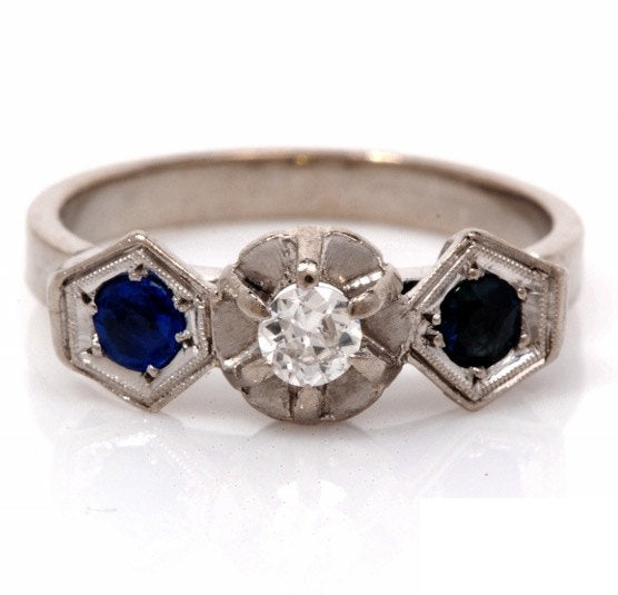 1940's Vintage Diamond and Ceylon Sapphire Ring in 18K